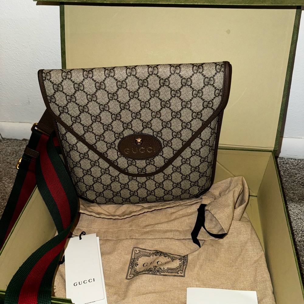 GG Supreme Monogram Web Medium Neo Vintage Flap Messenger Bag Beige New Acero